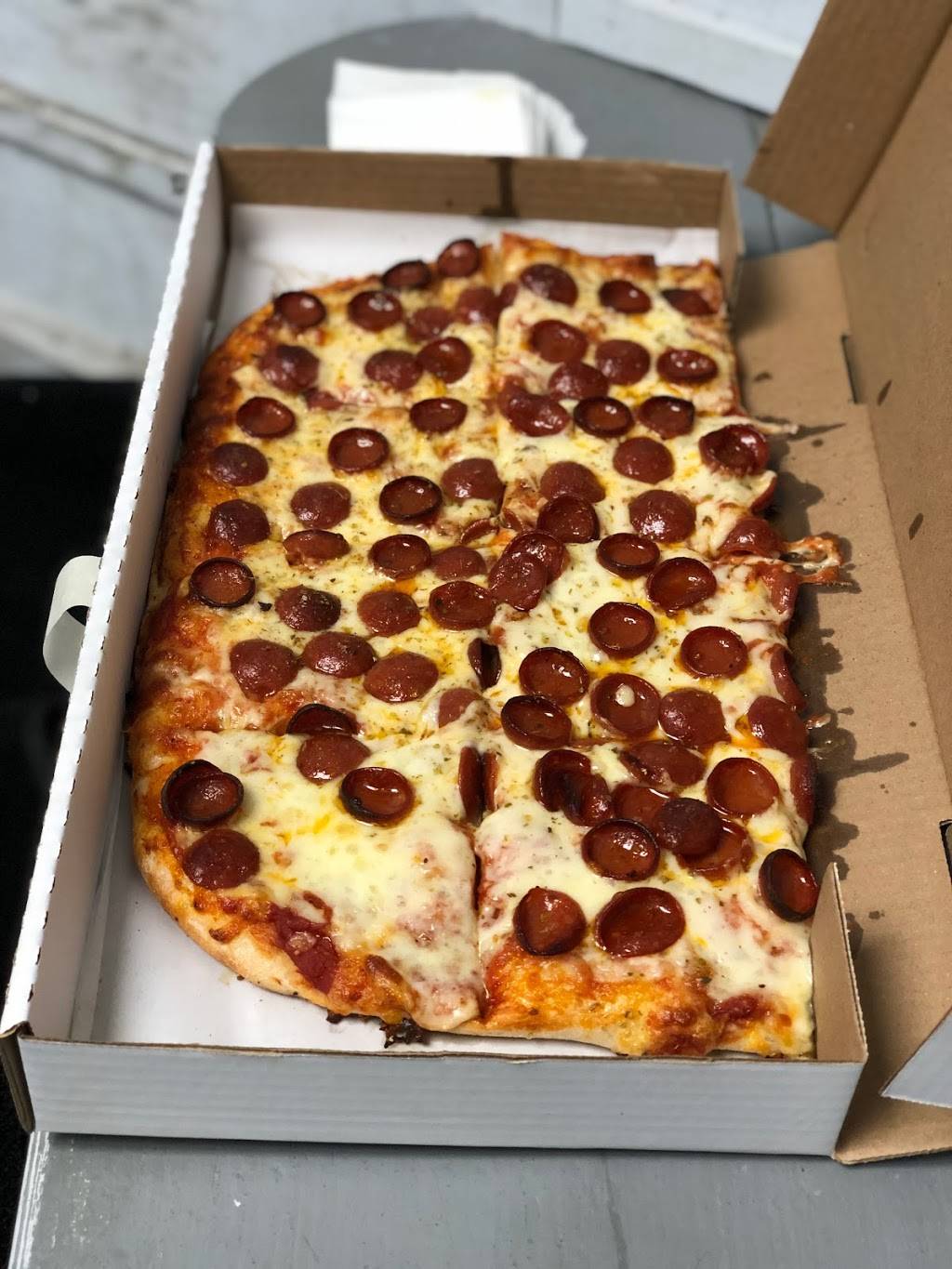 Bailey Avenue Pizza | restaurant | 2916 Bailey Ave, Buffalo, NY 14215, USA | 7168374444 OR +1 716-837-4444
