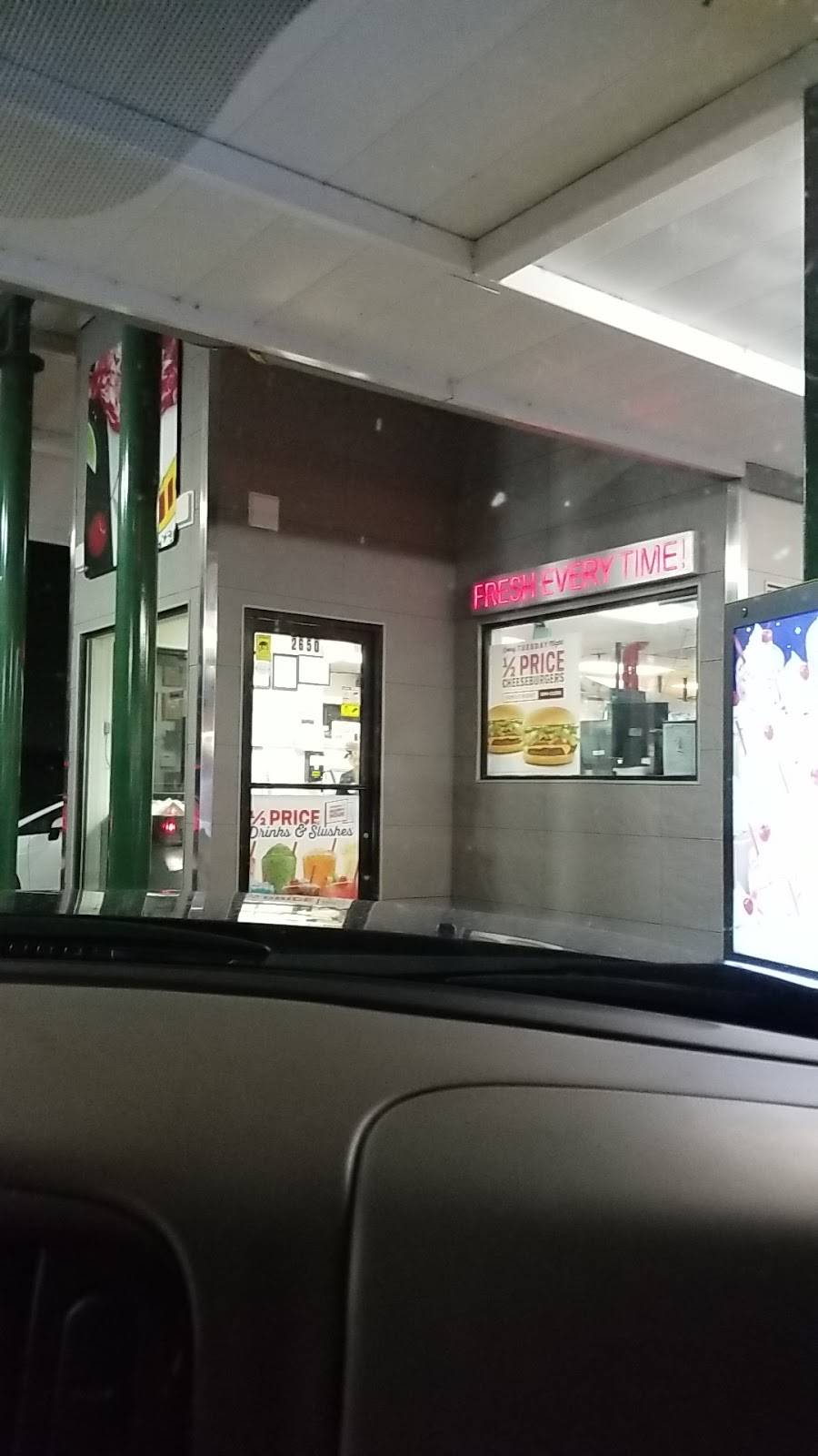 Sonic Drive-In | restaurant | 2650 Helton Drive, Florence, AL 35630, USA | 2567609500 OR +1 256-760-9500