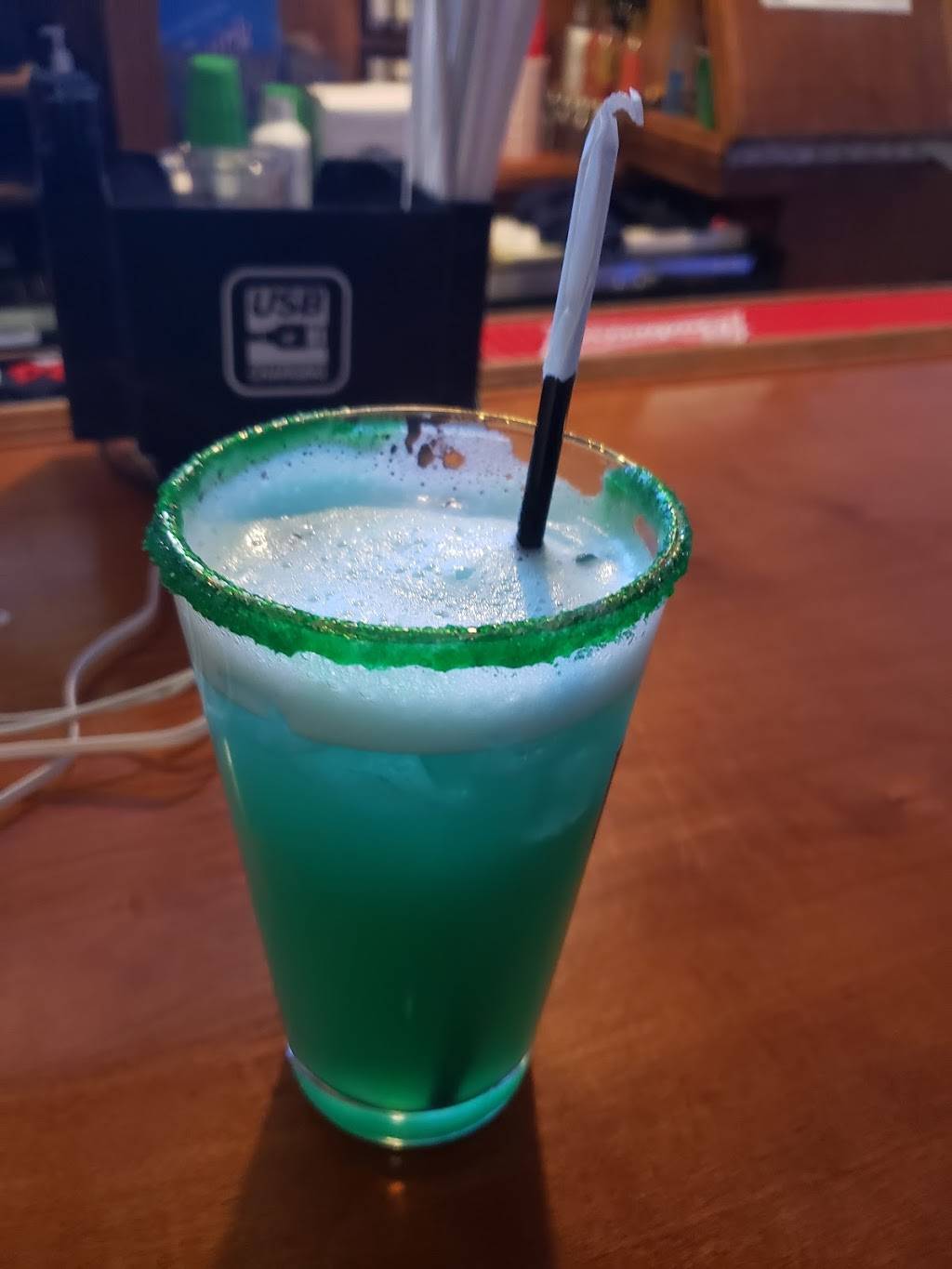 Perrys Pub | restaurant | 209 Railroad Ave, Sayville, NY 11782, USA | 6315899002 OR +1 631-589-9002