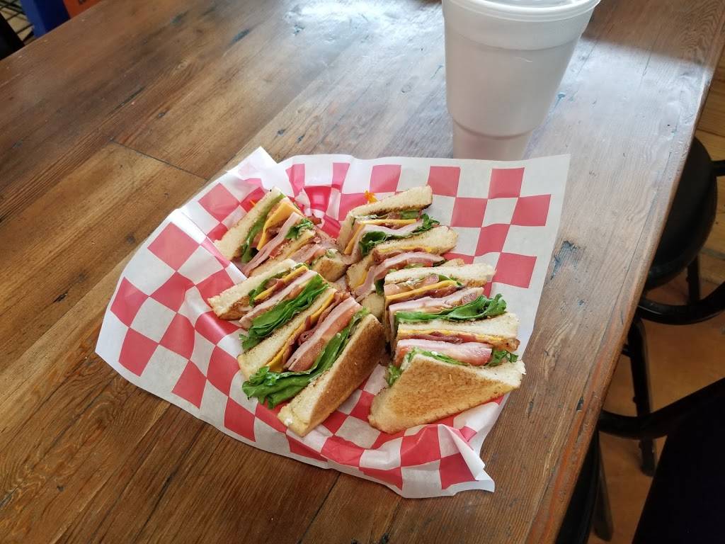 D. Boones Country Store & Cafe | cafe | 713 E Main St, Florence, TX 76527, USA | 2547933000 OR +1 254-793-3000