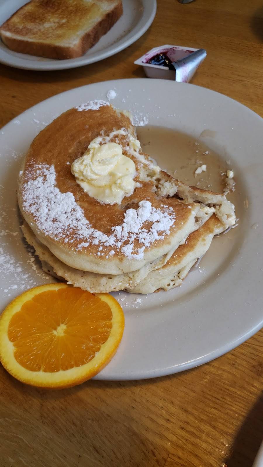 Hotcakes Emporium Pancake House & Restaurant | restaurant | 5201 E US Hwy 36, Avon, IN 46123, USA | 3177456262 OR +1 317-745-6262
