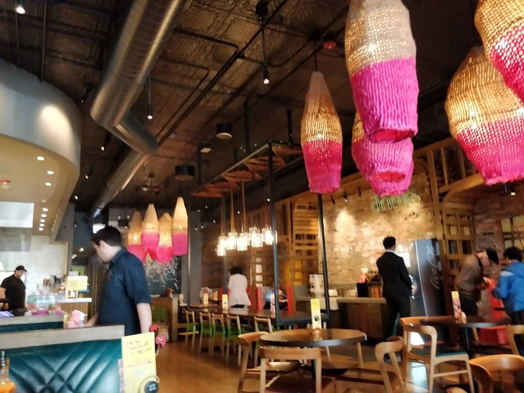 Nandos PERi-PERi | restaurant | 1447 E 53rd St, Chicago, IL 60615, USA | 7736755261 OR +1 773-675-5261