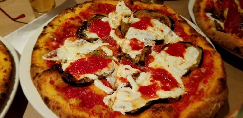 Dees Brick Oven Pizza & Kitchen | restaurant | 107-23 Metropolitan Ave, Forest Hills, NY 11375, USA | 8884883337 OR +1 888-488-3337