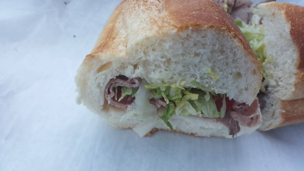 Peppinos Pizzeria & Deli | restaurant | 2942 PA-940, Pocono Summit, PA 18346, USA | 5708954453 OR +1 570-895-4453