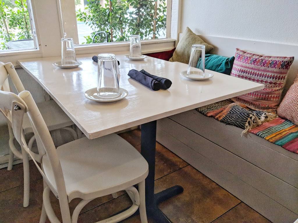 Evzin Mediterranean Cuisine | restaurant | 72695 CA-111 A6, Palm Desert, CA 92260, USA | 7603402020 OR +1 760-340-2020