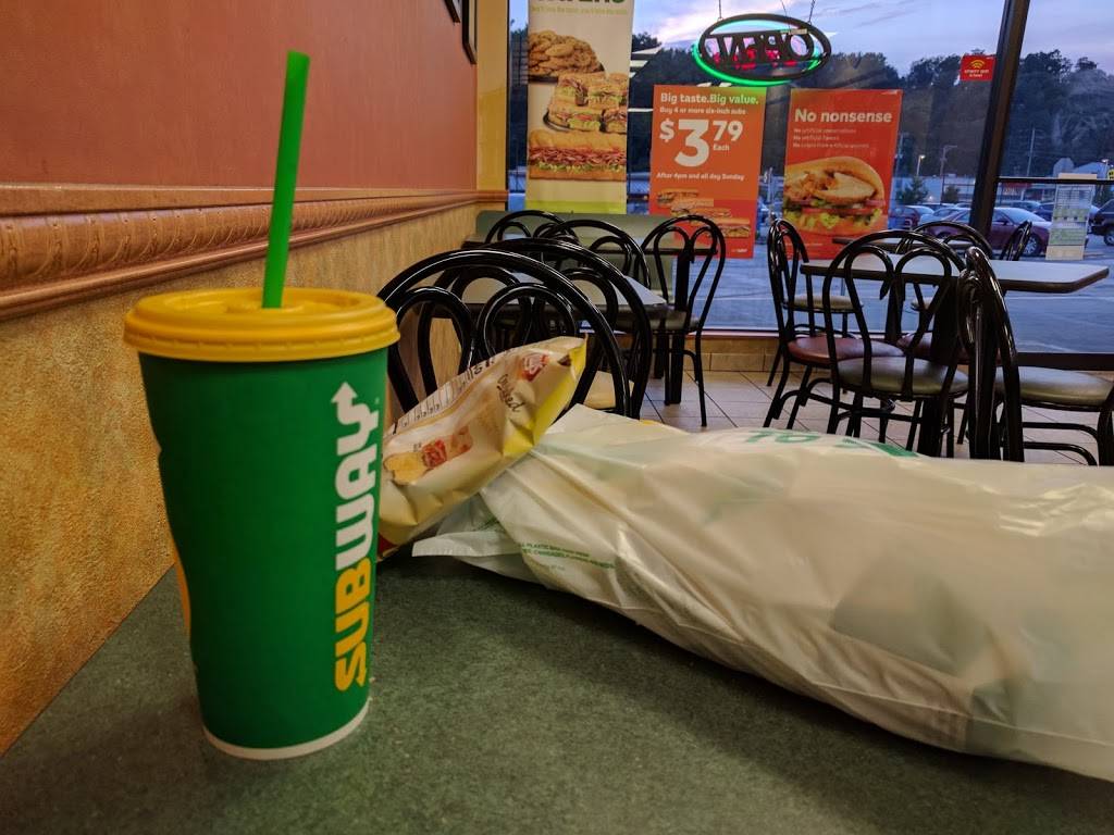 Subway | restaurant | 583 Clairton Blvd, Pleasant Hills, PA 15236, USA | 4126509500 OR +1 412-650-9500