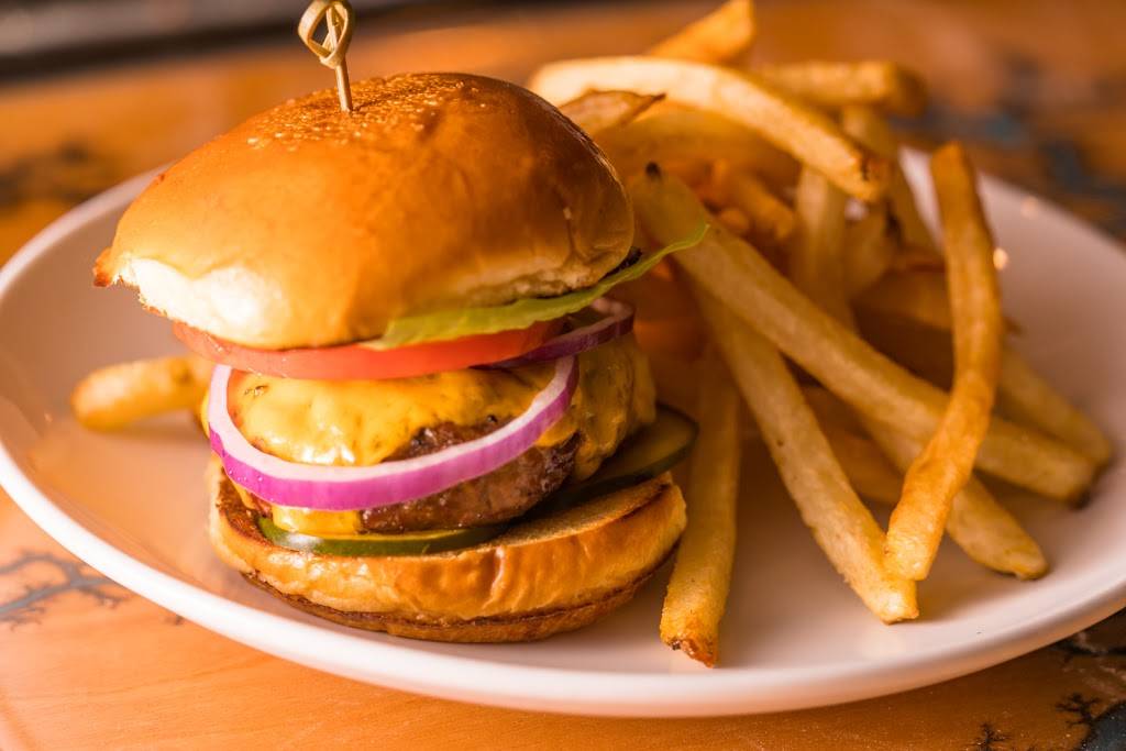 The Light Horse | restaurant | 715 King St, Alexandria, VA 22314, USA | 7035490533 OR +1 703-549-0533