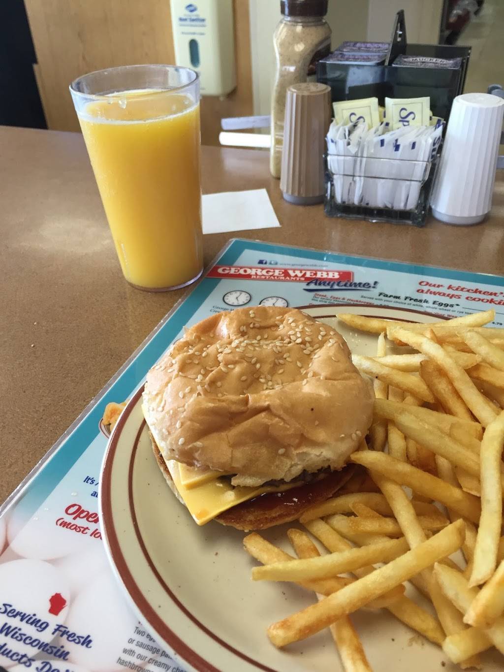 George Webb Restaurant | restaurant | 5110 S 108th St, Hales Corners, WI 53130, USA | 4145290286 OR +1 414-529-0286