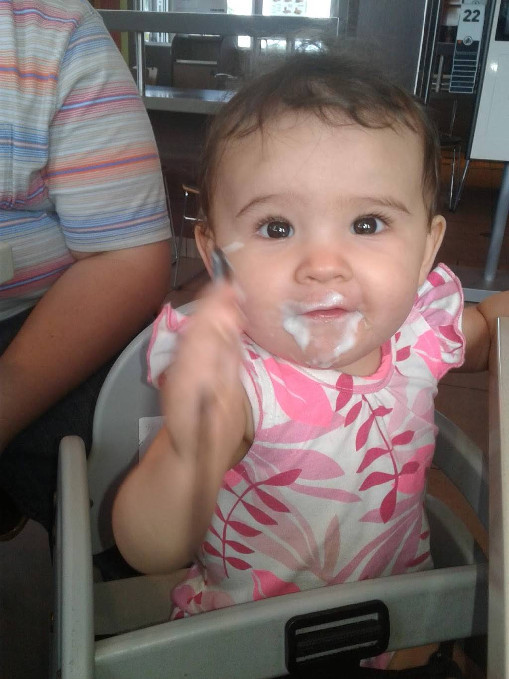 Wendys | restaurant | 450 E Main St, Henderson, TN 38340, USA | 7314355080 OR +1 731-435-5080