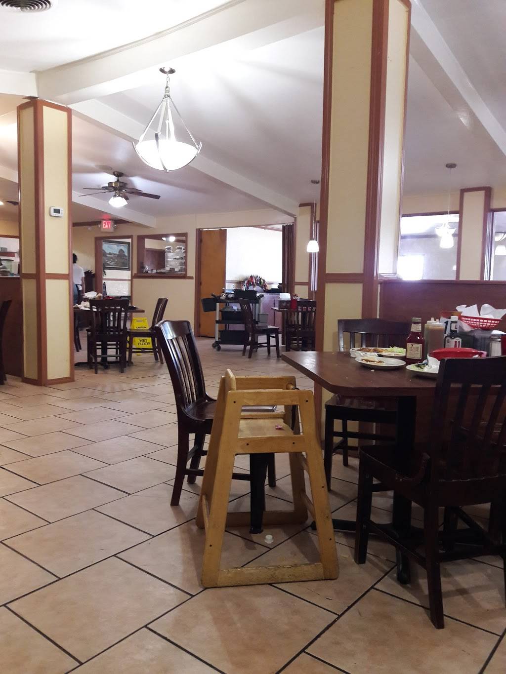 Casa Jalisco | restaurant | 6910 US Hwy 87 E, San Antonio, TX 78263, USA | 2106482433 OR +1 210-648-2433