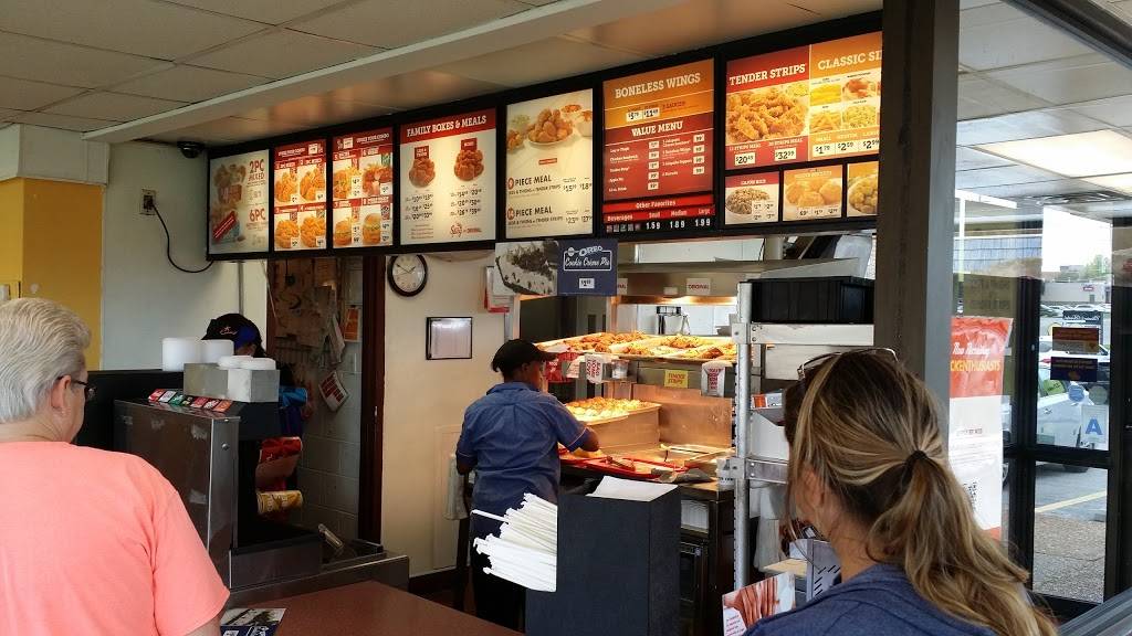 Churchs Chicken | restaurant | 5720 S Lindbergh Blvd, St. Louis, MO 63123, USA | 3148491114 OR +1 314-849-1114