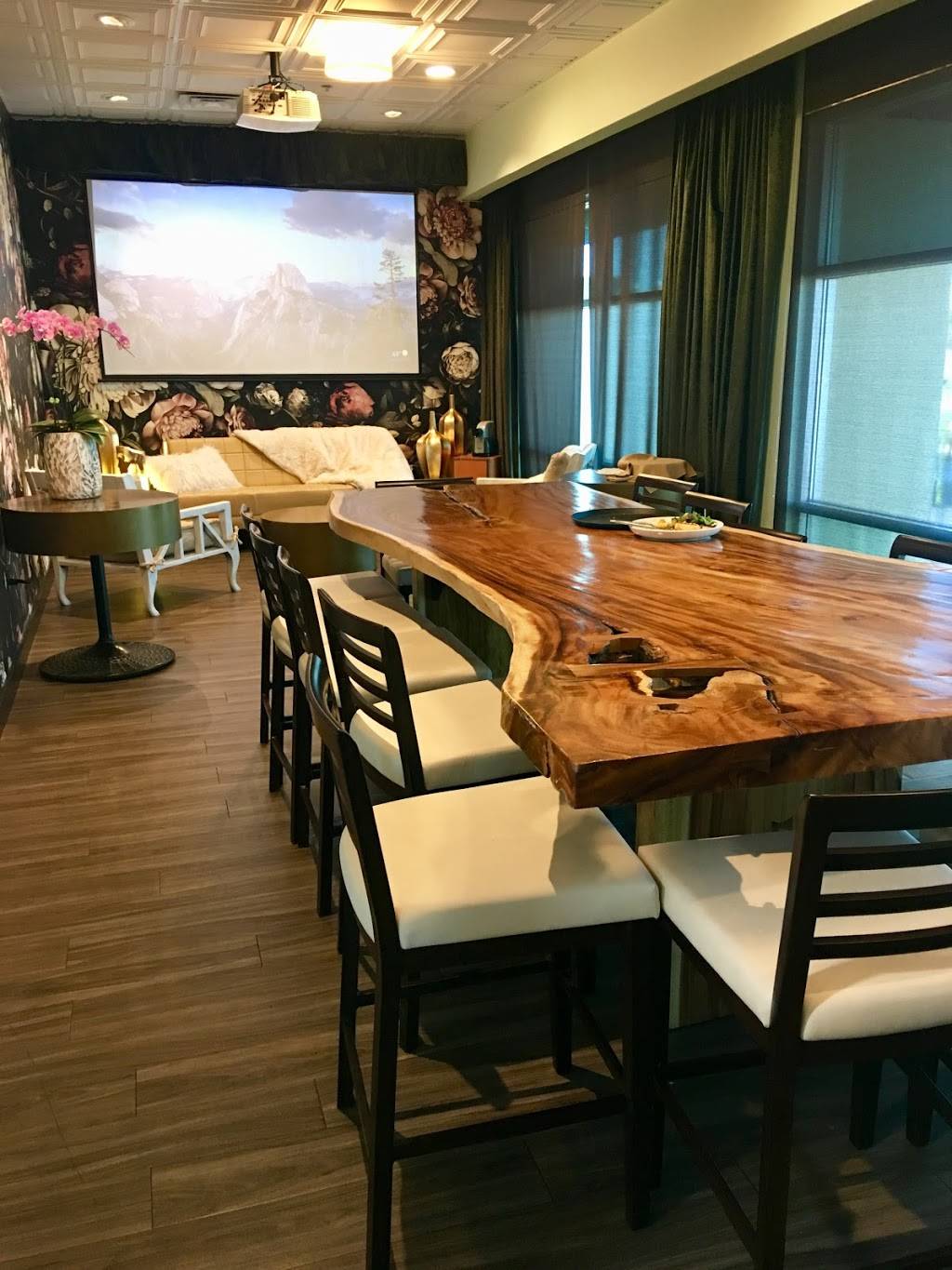 The Stove | restaurant | 11261 S Eastern Ave #200, Henderson, NV 89052, USA | 7026255216 OR +1 702-625-5216