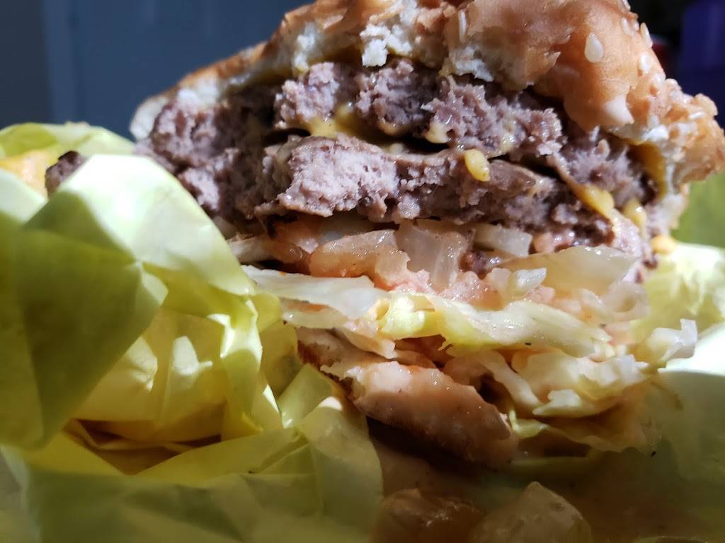 Daves Burgers | restaurant | 3396 Atlantic Ave, Long Beach, CA 90807, USA | 5624243340 OR +1 562-424-3340