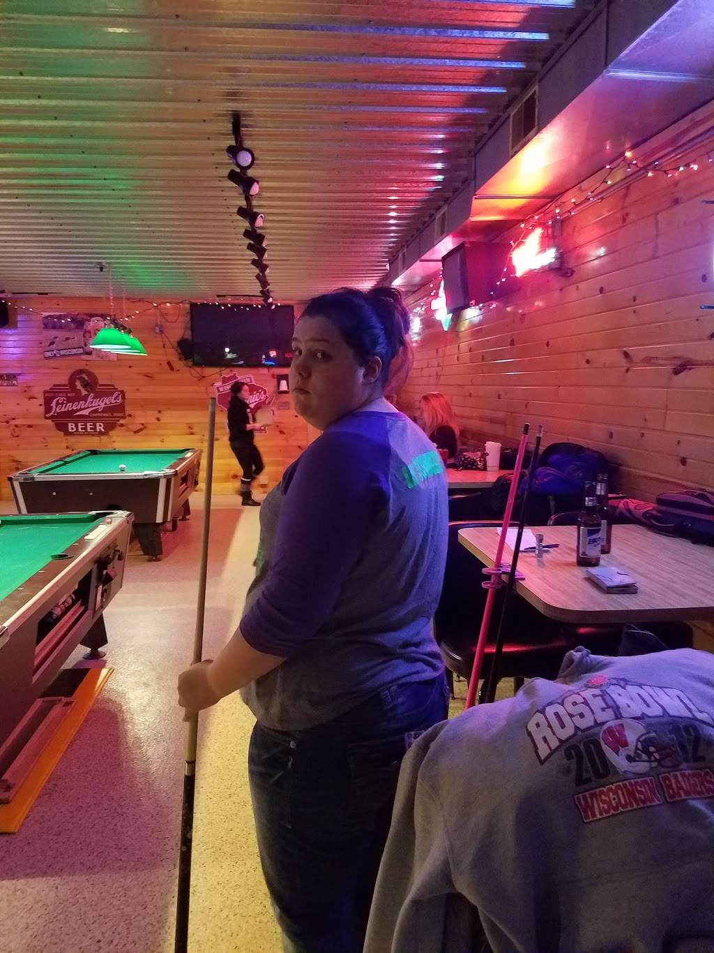 M & J Bar & Pizza | restaurant | 1117 W 2nd Ave, Brodhead, WI 53520, USA | 6088972345 OR +1 608-897-2345