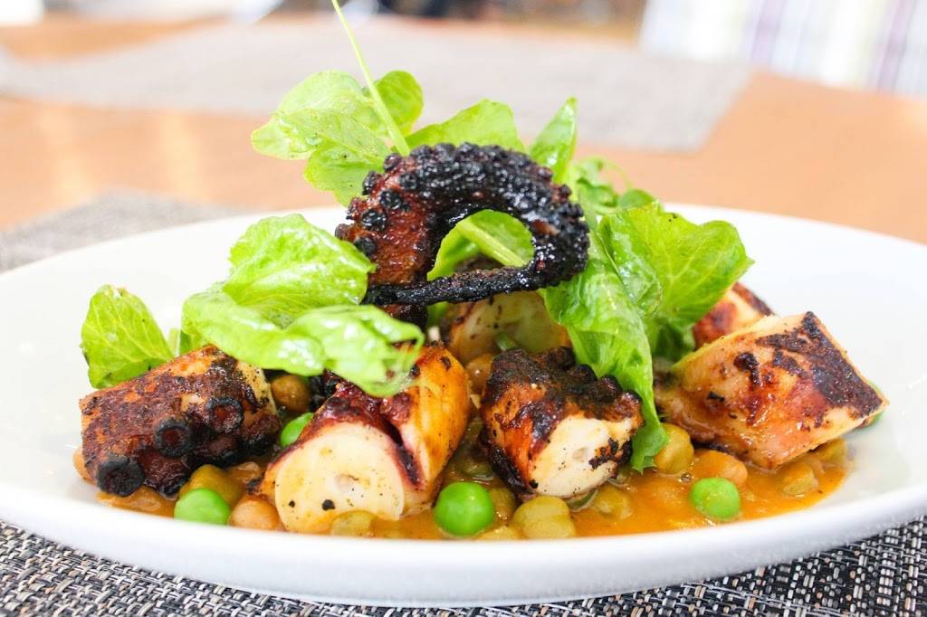 red | seven by Wolfgang Puck | restaurant | 700 N San Vicente Blvd, West Hollywood, CA 90069, USA | 3102891587 OR +1 310-289-1587