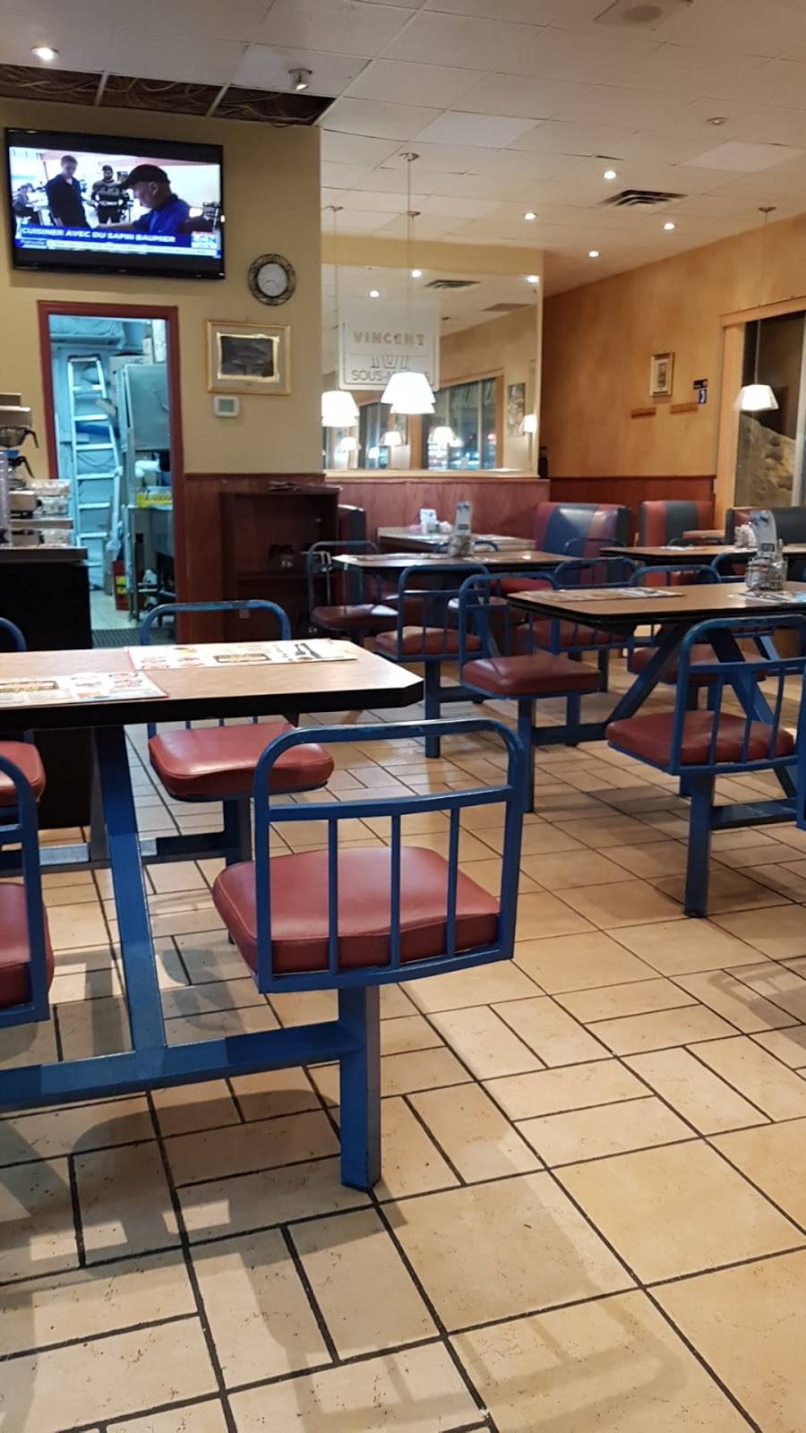 Vincent Sous-Marins | restaurant | 6649 Rue de Marseille, Montréal, QC H1N 1M1, Canada | 5148999999 OR +1 514-899-9999