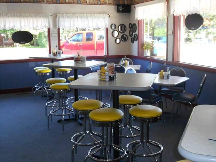 The Lil Farm Grill | restaurant | 10583 Gresylon Dr, Hayward, WI 54843, USA | 7159343276 OR +1 715-934-3276