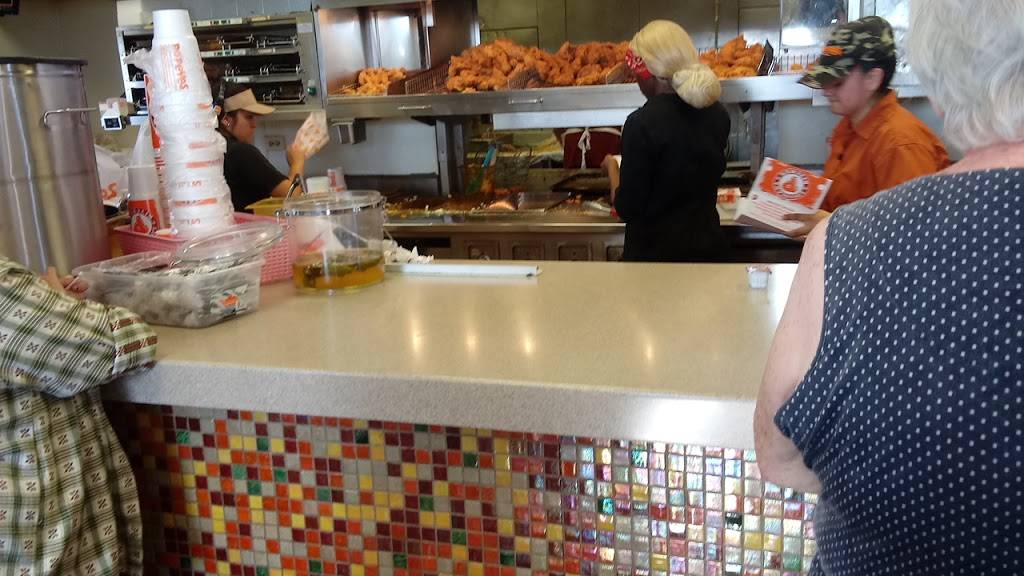 Popeyes Louisiana Kitchen | restaurant | 1620 N Larkin Ave, Crest Hill, IL 60403, USA | 8155823451 OR +1 815-582-3451