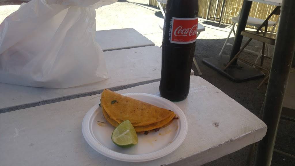 Tortas Ahogadas La Ramadita | restaurant | 5938 Vineland Ave, North Hollywood, CA 91601, USA | 8185066473 OR +1 818-506-6473