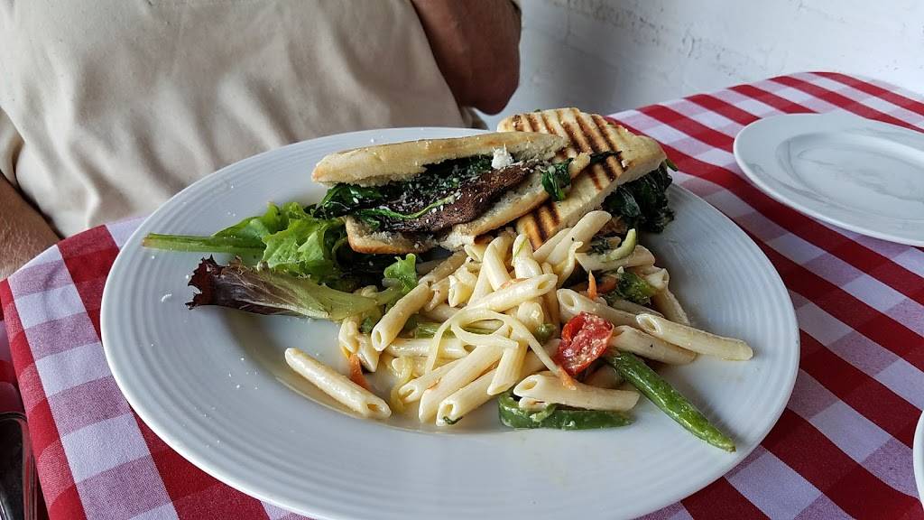 Basta Pasta | cafe | 4052 W Skippack Pike, Skippack, PA 19474, USA | 6105840341 OR +1 610-584-0341