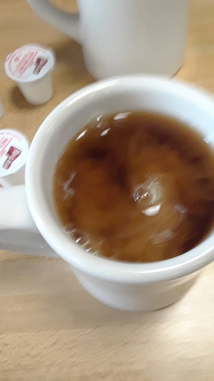 Waffle House | meal takeaway | 104 N Keeneland Dr, Richmond, KY 40475, USA | 8596233255 OR +1 859-623-3255