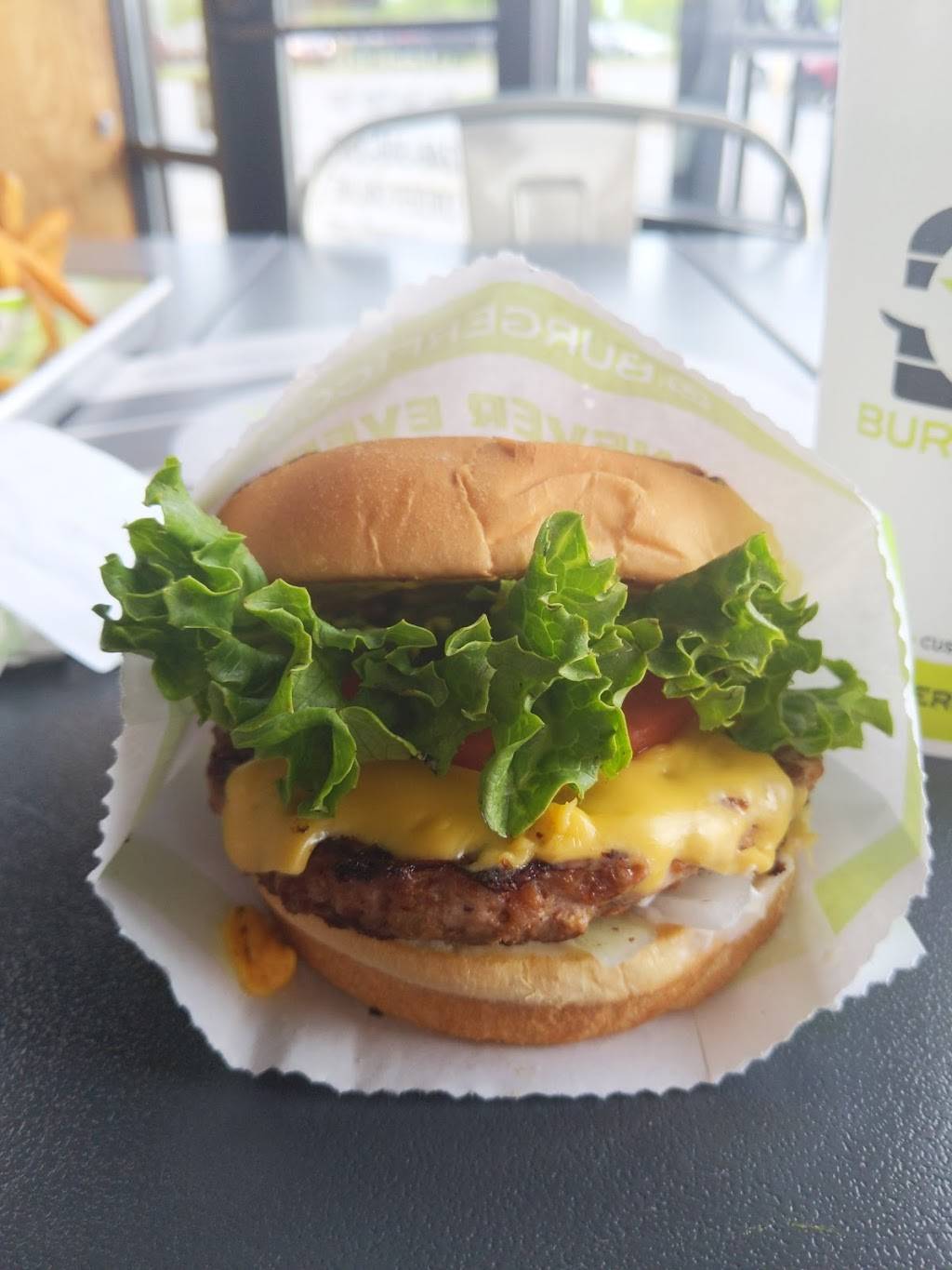 BurgerFi | restaurant | 18801 Traditions Dr, Northville, MI 46168, USA | 2483083532 OR +1 248-308-3532