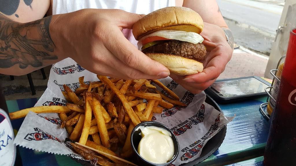 Graffiti Junktion College Park | restaurant | 2401 Edgewater Dr, Orlando, FL 32804, USA | 4073771961 OR +1 407-377-1961