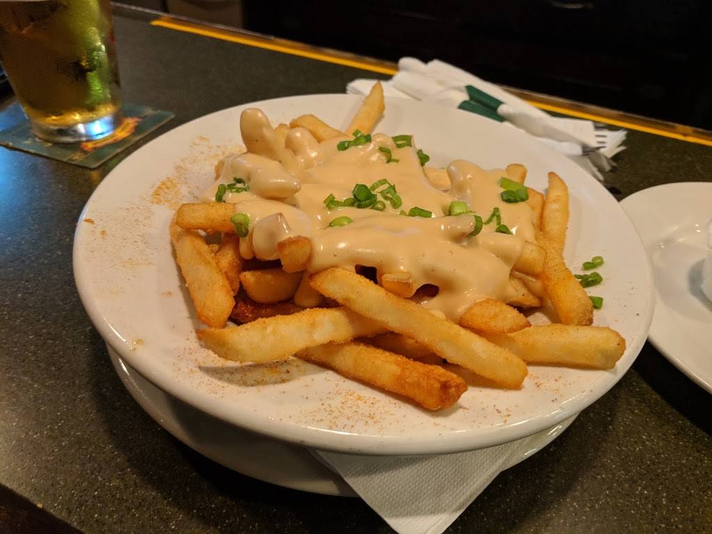 Donnellys Pub | restaurant | 110 E College St, Iowa City, IA 52240, USA | 3193387355 OR +1 319-338-7355