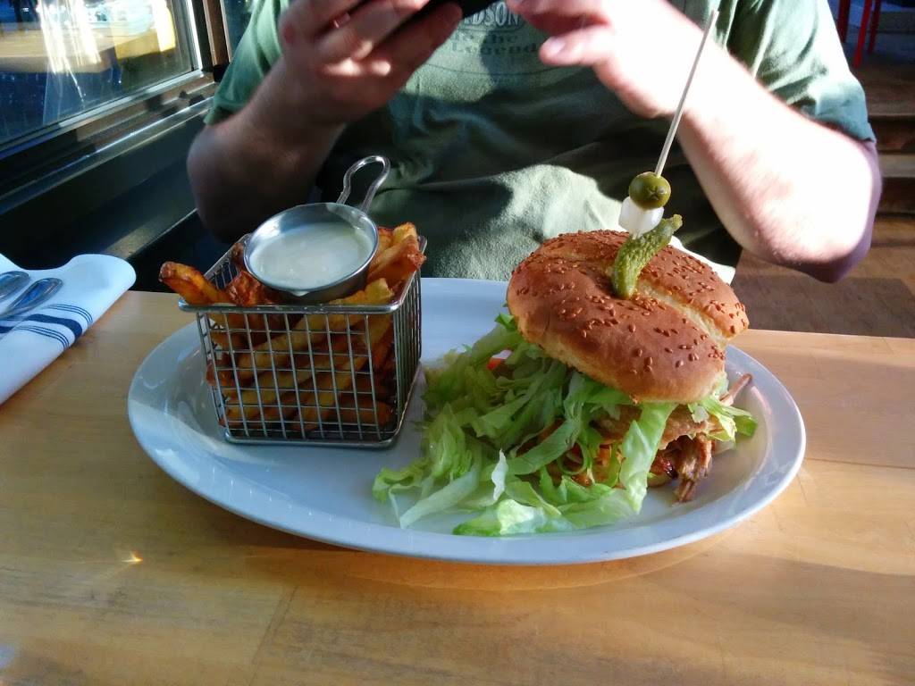 Attelier Archibald | restaurant | 150 Rue Saint-Jacques, Granby, QC J2G 8V6, Canada | 4509913336 OR +1 450-991-3336