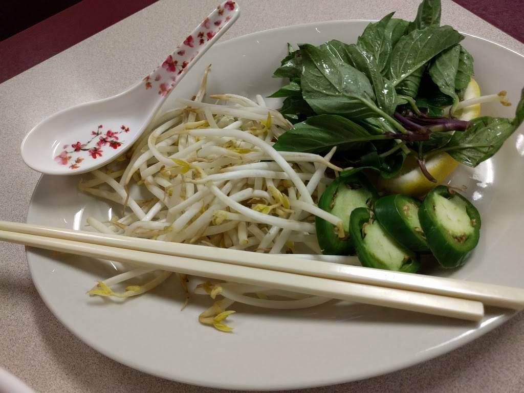 New Bangkok Thai Restaurant | restaurant | 59 Lake St S, Forest Lake, MN 55025, USA | 6514640308 OR +1 651-464-0308