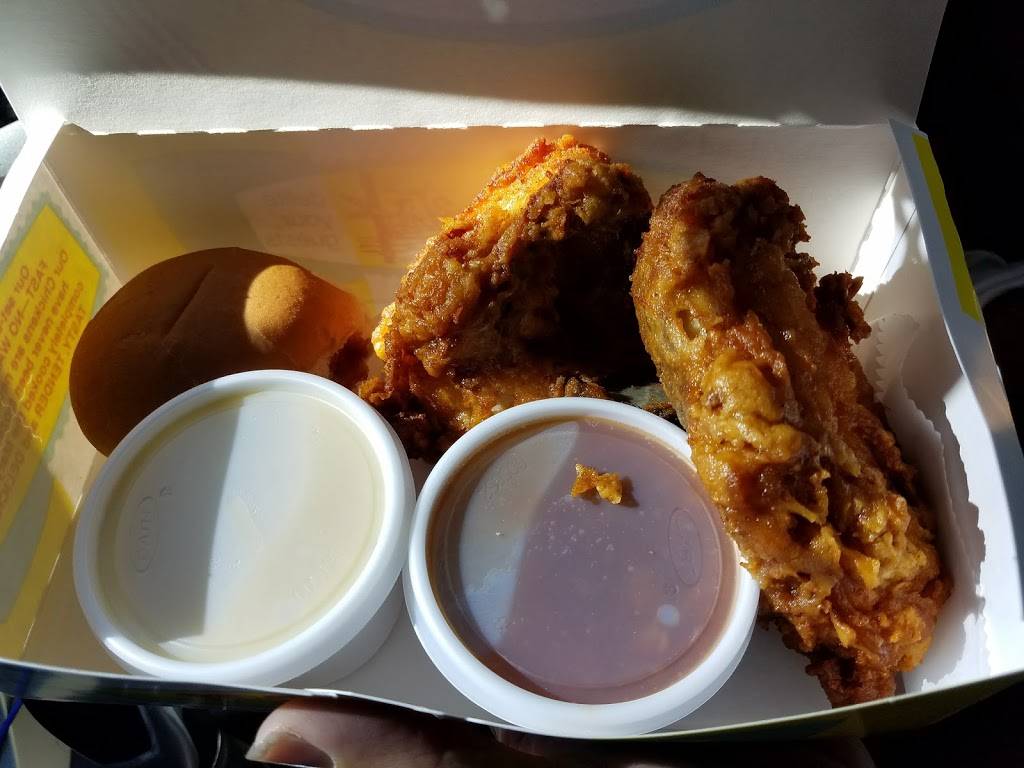 Maryland Fried Chicken | restaurant | 315 S Alexander St, Plant City, FL 33566, USA | 8137529200 OR +1 813-752-9200