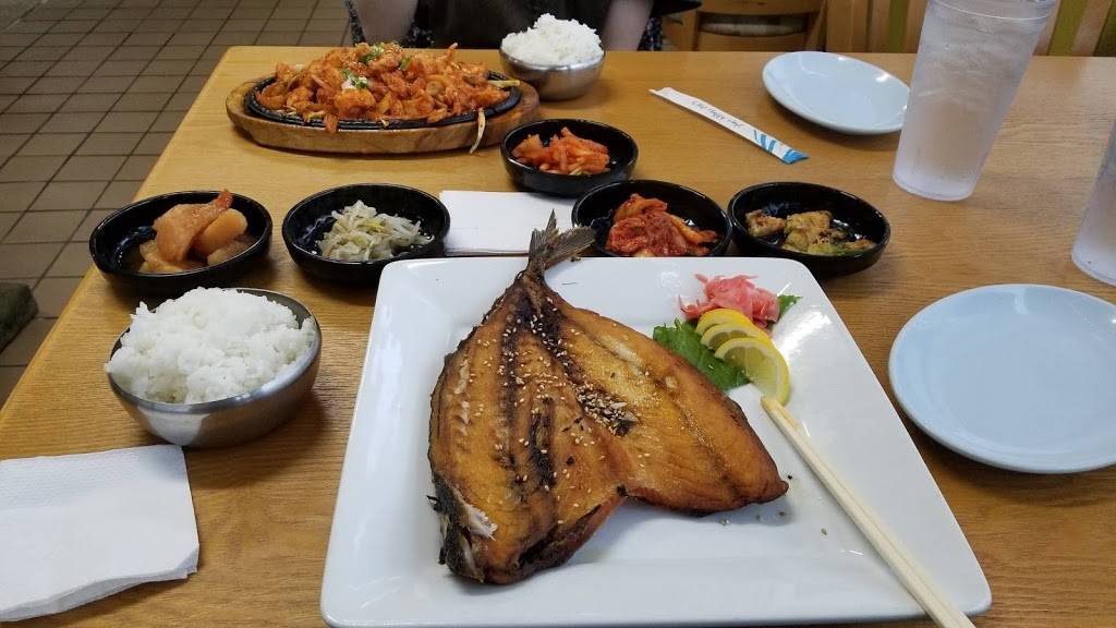 KJ Sushi & Korean BBQ | restaurant | 3223 N College Ave, Fayetteville, AR 72703, USA | 4793012008 OR +1 479-301-2008