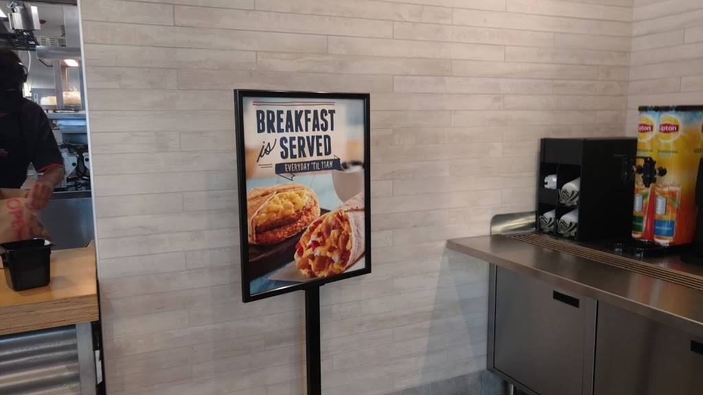 Taco Bell | meal takeaway | 33 E Ken Pratt Blvd, Longmont, CO 80504, USA | 3037760376 OR +1 303-776-0376