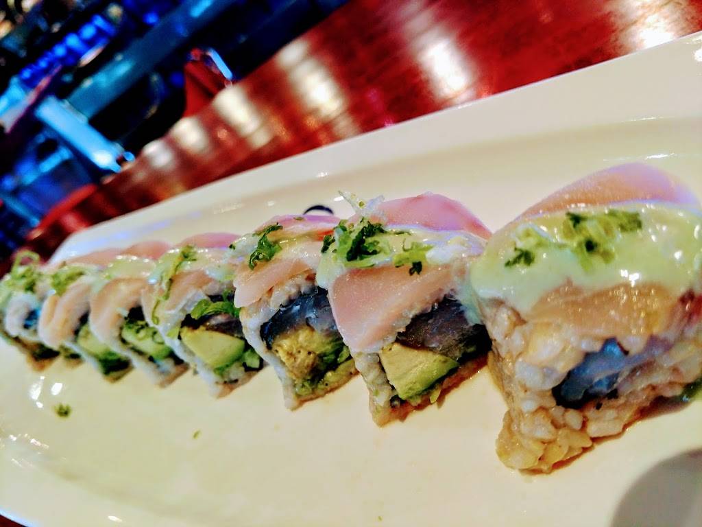 The Blue Fish Greenville | restaurant | 3519 Greenville Ave, Dallas, TX 75206, USA | 2148243474 OR +1 214-824-3474