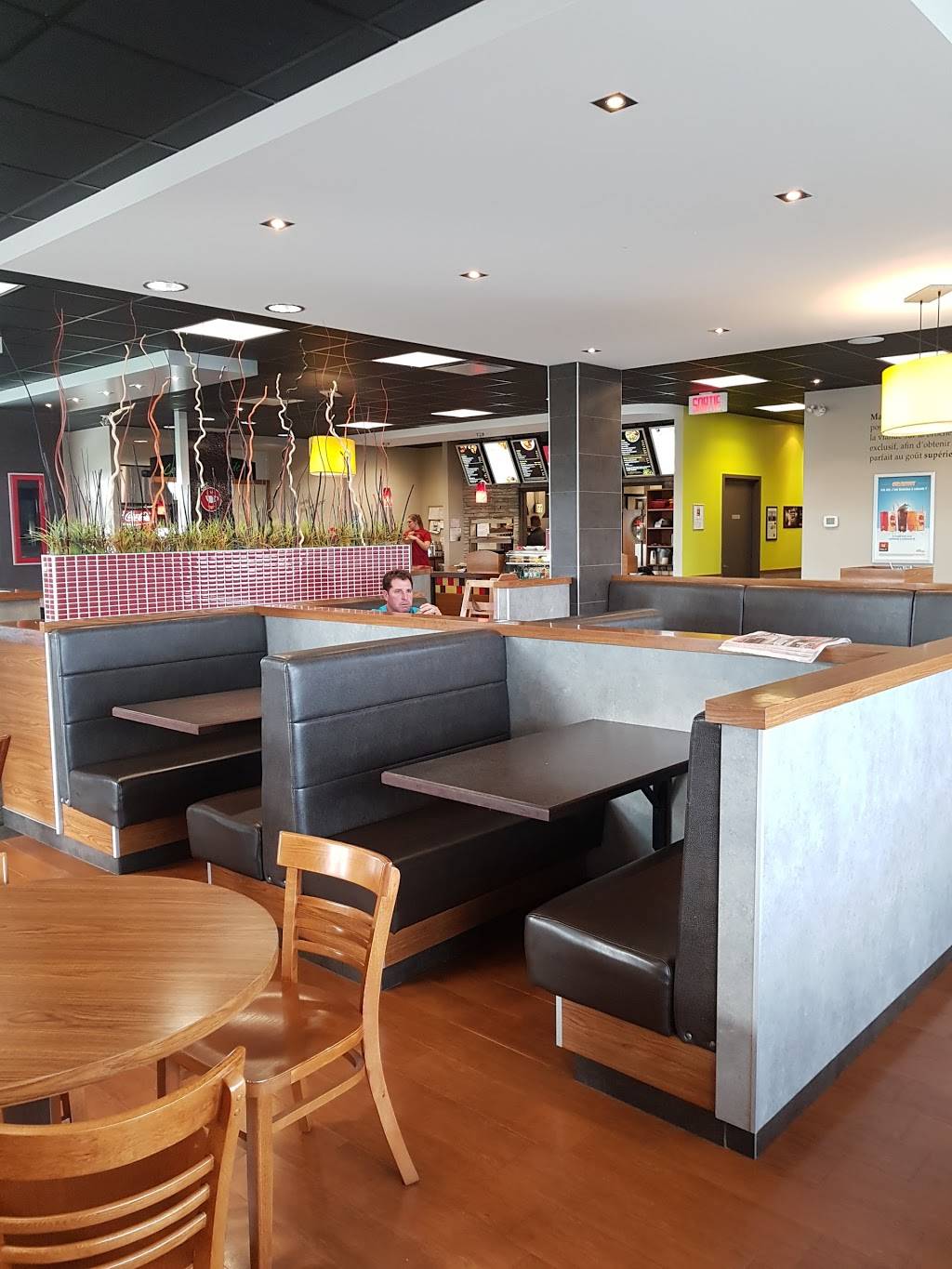 Benny&Co. | restaurant | 296 Boulevard Louis-Philippe-Picard, Repentigny, QC J5Y 4G1, Canada | 4505819521 OR +1 450-581-9521