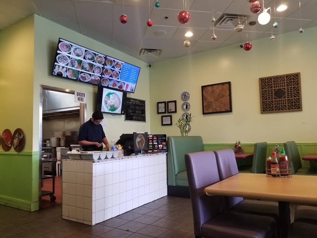 V.Nam Pho | restaurant | 15332 W Bell Rd, Surprise, AZ 85374, USA | 6235942696 OR +1 623-594-2696