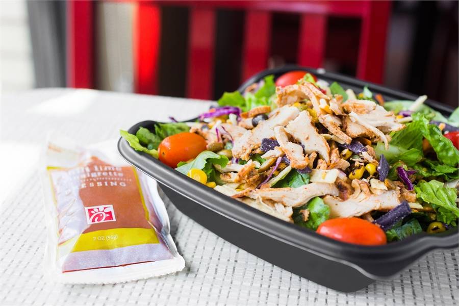 Chick-fil-A | restaurant | 400 Mile of Cars Way, National City, CA 91950, USA | 6195059103 OR +1 619-505-9103