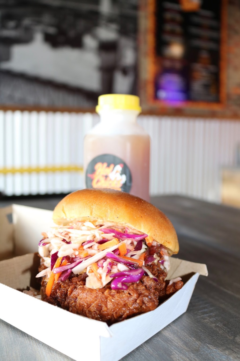 Hot Chicks House of Chicken | restaurant | 14816 Pines Blvd, Pembroke Pines, FL 33027, USA | 7547035119 OR +1 754-703-5119