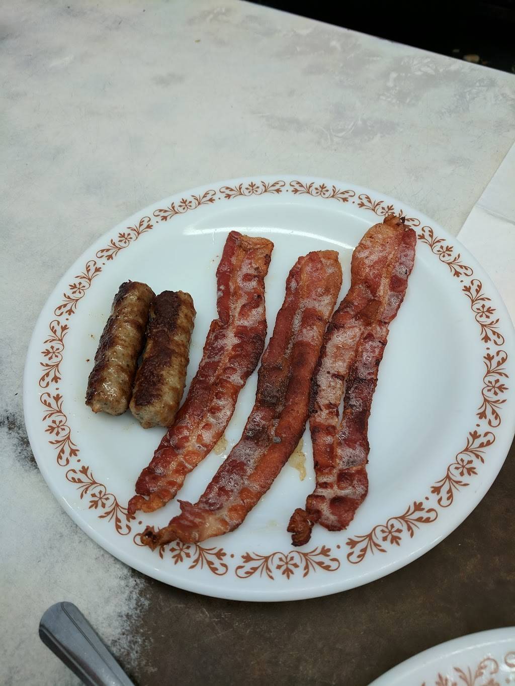 Chets Diner | restaurant | 191 Main St, Northborough, MA 01532, USA | 5083939403 OR +1 508-393-9403