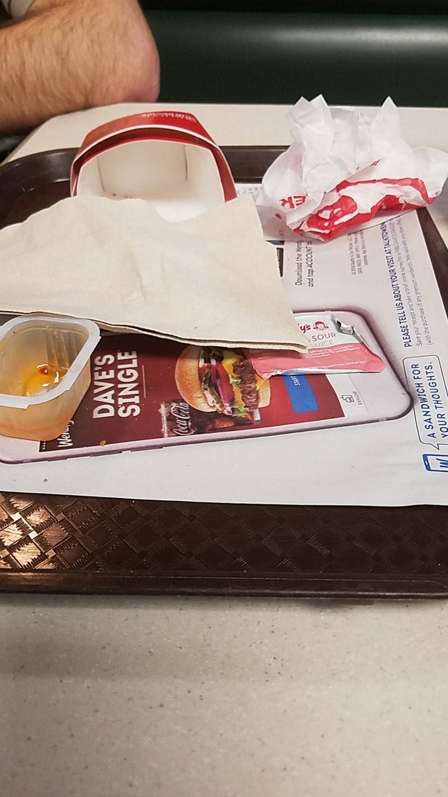 Wendys | restaurant | 2800 Packerland Way, Louisville, KY 40213, USA | 5029648433 OR +1 502-964-8433