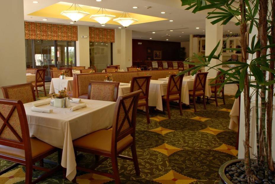 Garden Grille & Bar | restaurant | 11460 W Hilton Way, Avondale, AZ 85323, USA | 6238823351 OR +1 623-882-3351