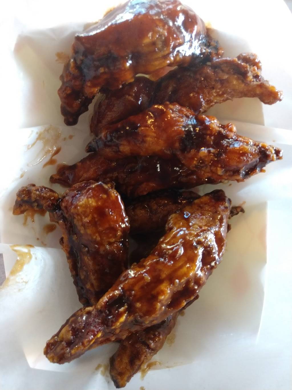 WingShop | restaurant | 1115 E Bidwell St, Folsom, CA 95630, USA | 9169842000 OR +1 916-984-2000