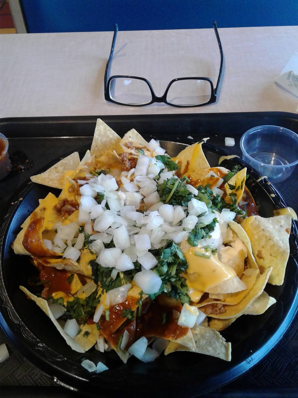 Taco Bueno | restaurant | 850 W Buckingham Rd, Garland, TX 75040, USA | 2147033660 OR +1 214-703-3660