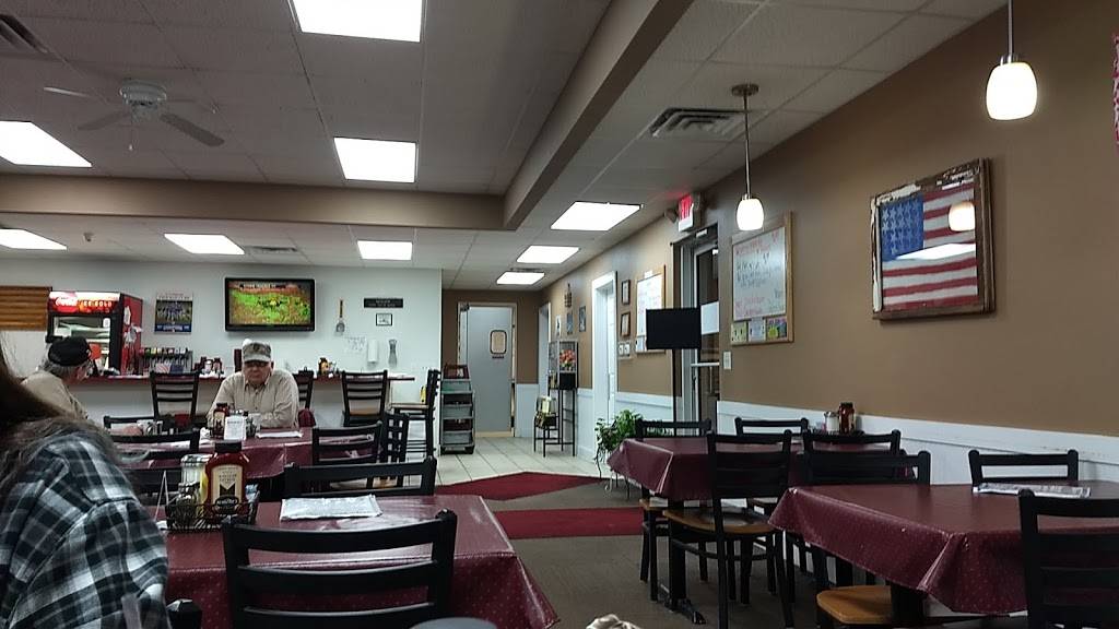 American Grille | restaurant | 525 S 5th Ave, Canton, IL 61520, USA | 3096473613 OR +1 309-647-3613