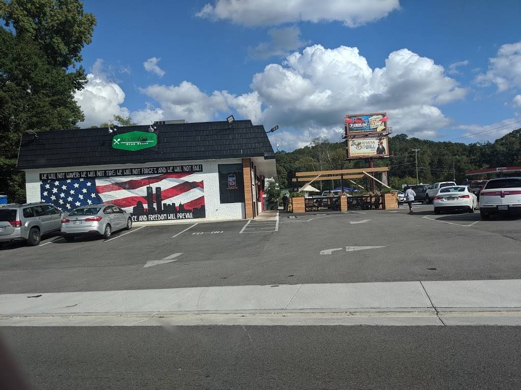 Mahoneys Grub House | restaurant | 8701 E Brainerd Rd, Chattanooga, TN 37421, USA | 4235416244 OR +1 423-541-6244