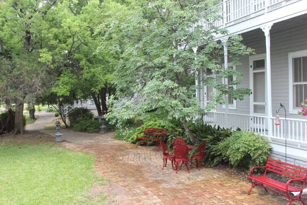 The Antlers Inn | cafe | 1001 King Ct, Kingsland, TX 78639, USA | 3253884411 OR +1 325-388-4411