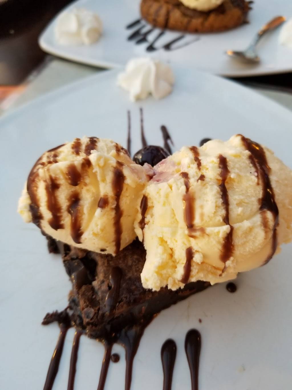 Mellow Mushroom | meal takeaway | 9238 Floer Dr, West Chester Township, OH 45069, USA | 5138600888 OR +1 513-860-0888