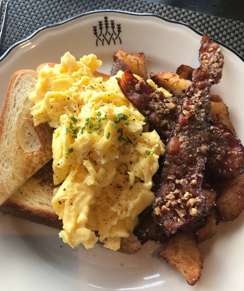 The Bay House Restaurant | restaurant | 799 Walkerbilt Rd, Naples, FL 34110, USA | 2395913837 OR +1 239-591-3837