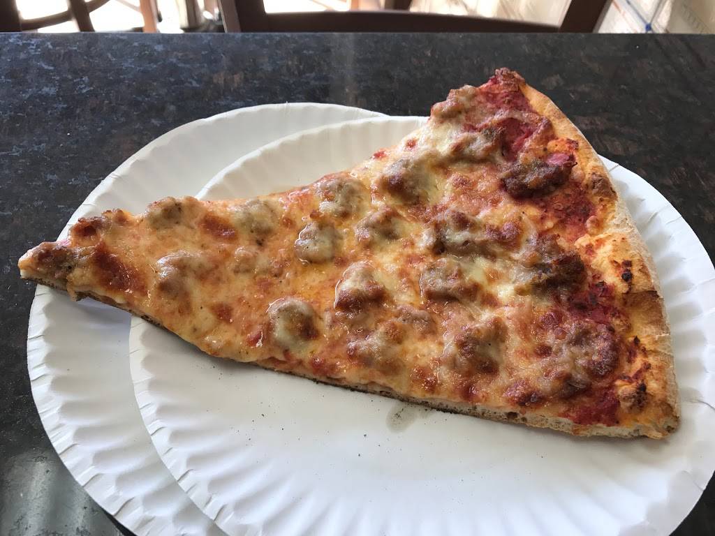 Gigios Pizzeria | restaurant | 4643 N Broadway, Chicago, IL 60640, USA | 7732712273 OR +1 773-271-2273