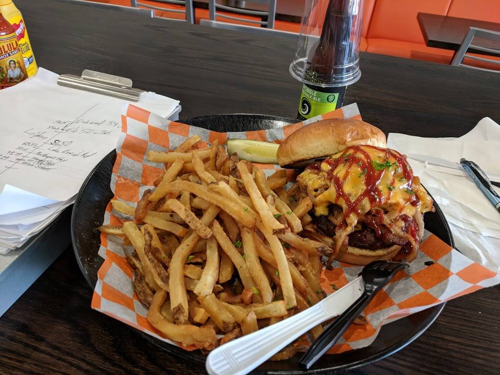 The Hungry Mule | restaurant | 463 S Rand Rd, Lake Zurich, IL 60047, USA | 8475408000 OR +1 847-540-8000